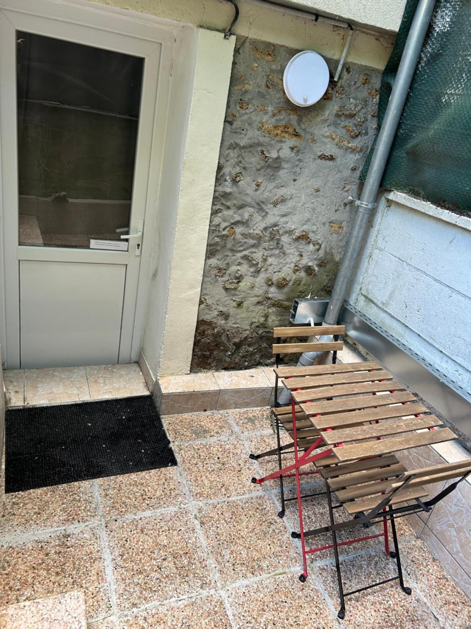 Appartement Avec Terrasse A Rosny-Sous-Bois Exterior photo